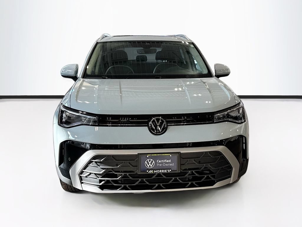 Certified 2025 Volkswagen Taos SE AWD/4WD image 2