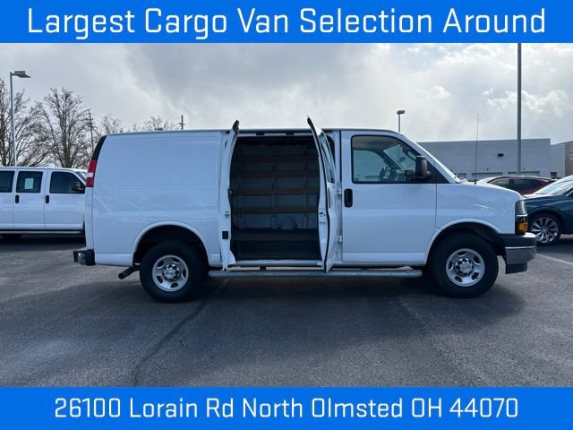 Used 2024 Chevrolet Express 2500 w/ Driver Convenience Package RWD image 12