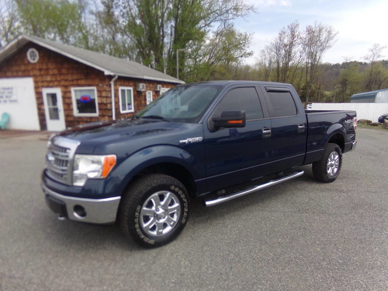 Used 2013 Ford F150 XLT w/ Luxury Equipment Group AWD/4WD image 1