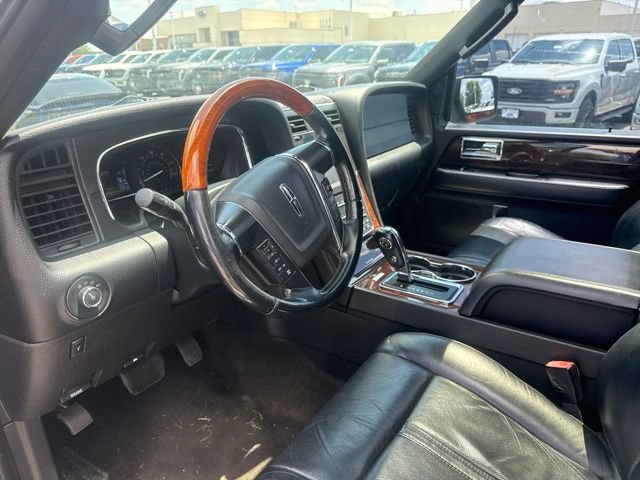 Used 2015 Lincoln Navigator L 4WD image 10