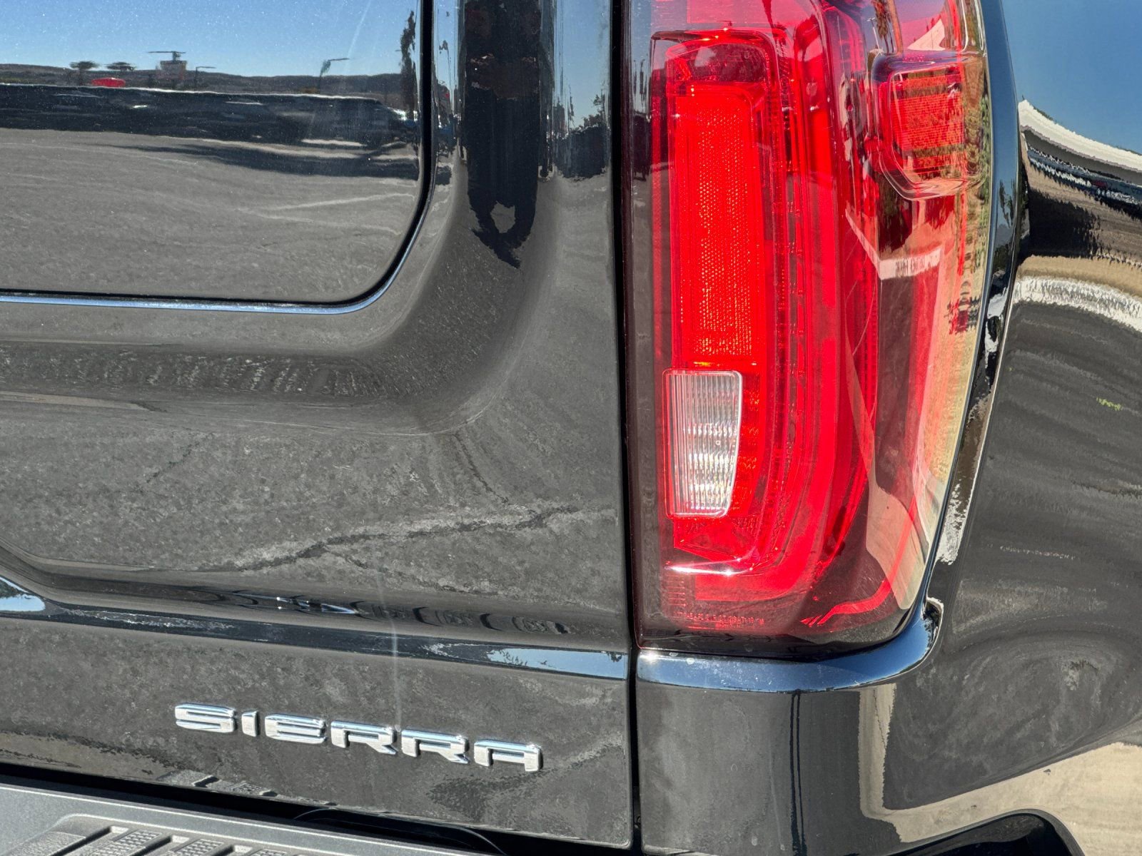 Used 2022 GMC Sierra 1500 Denali image 25