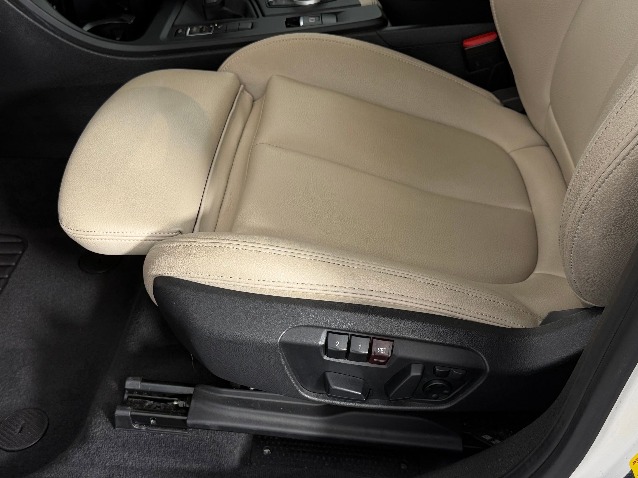 Used 2022 BMW X2 sDrive28i w/ Convenience Package FWD image 13