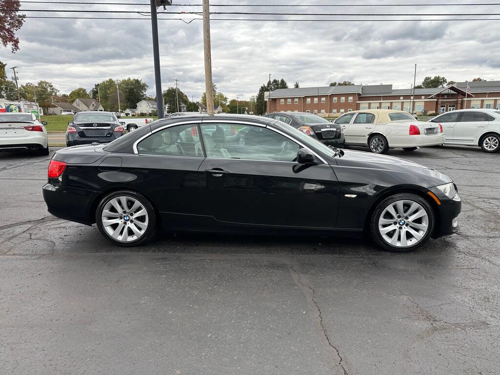 Used 2012 BMW 328i Convertible image 18