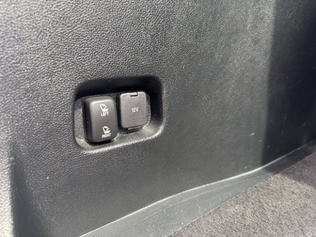 Used 2022 Ford Edge SEL image 39