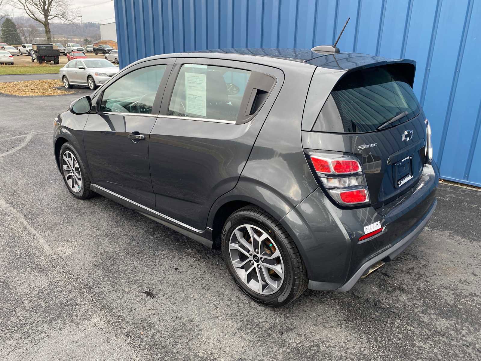 Used 2020 Chevrolet Sonic LT w/ Convenience Package image 3