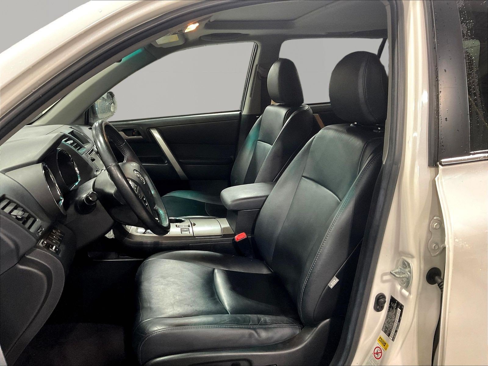 Used 2013 Toyota Highlander SE AWD/4WD image 20