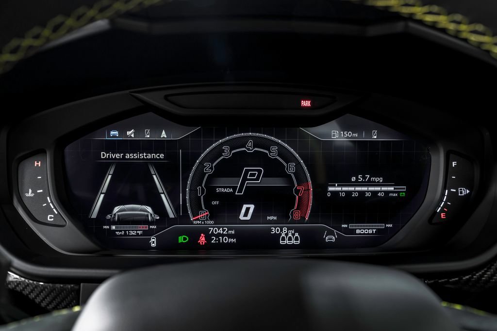 Used 2024 Lamborghini Urus Performante AWD/4WD image 15