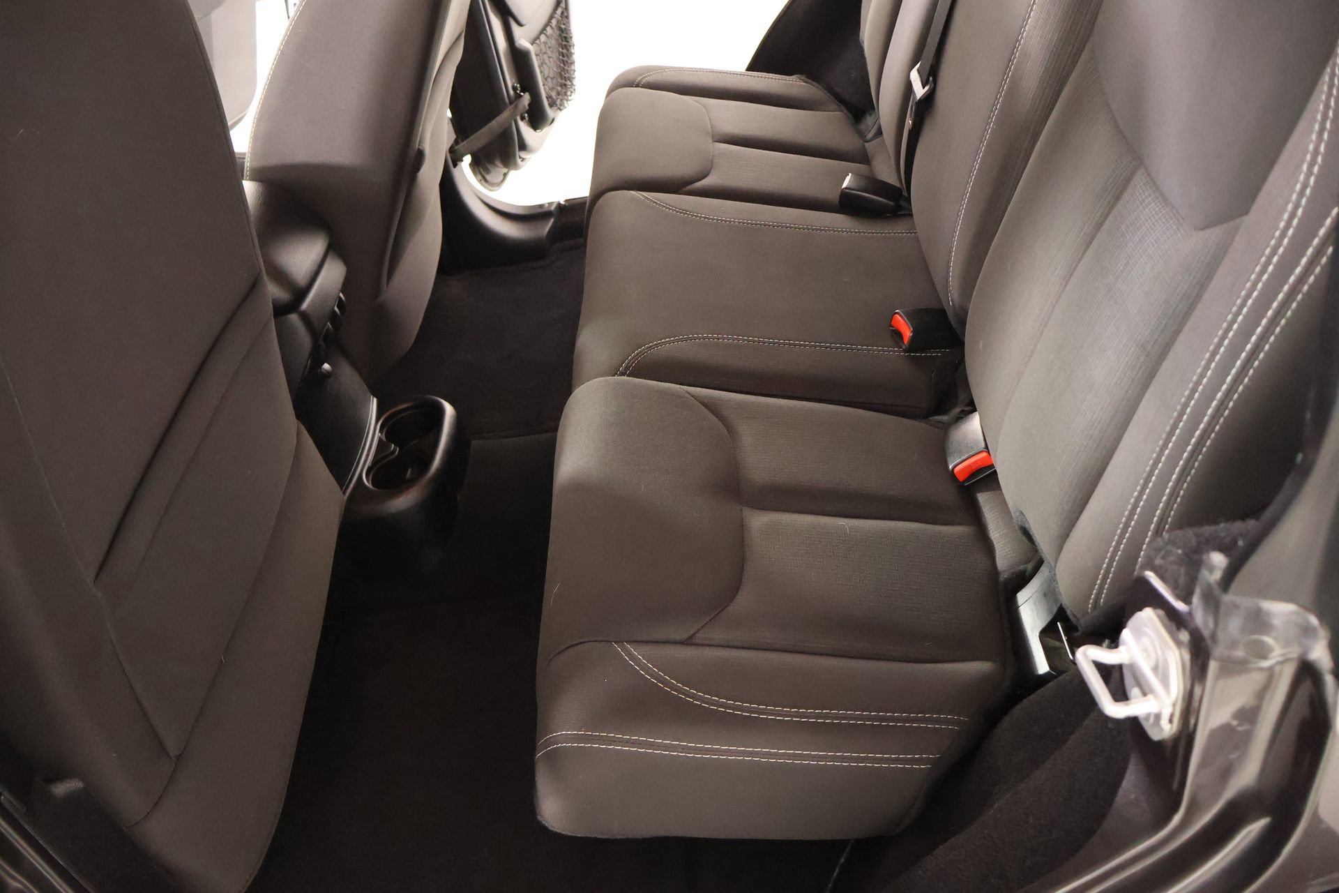 Used 2016 Jeep Wrangler Unlimited Sahara w/ Max Tow Package image 11