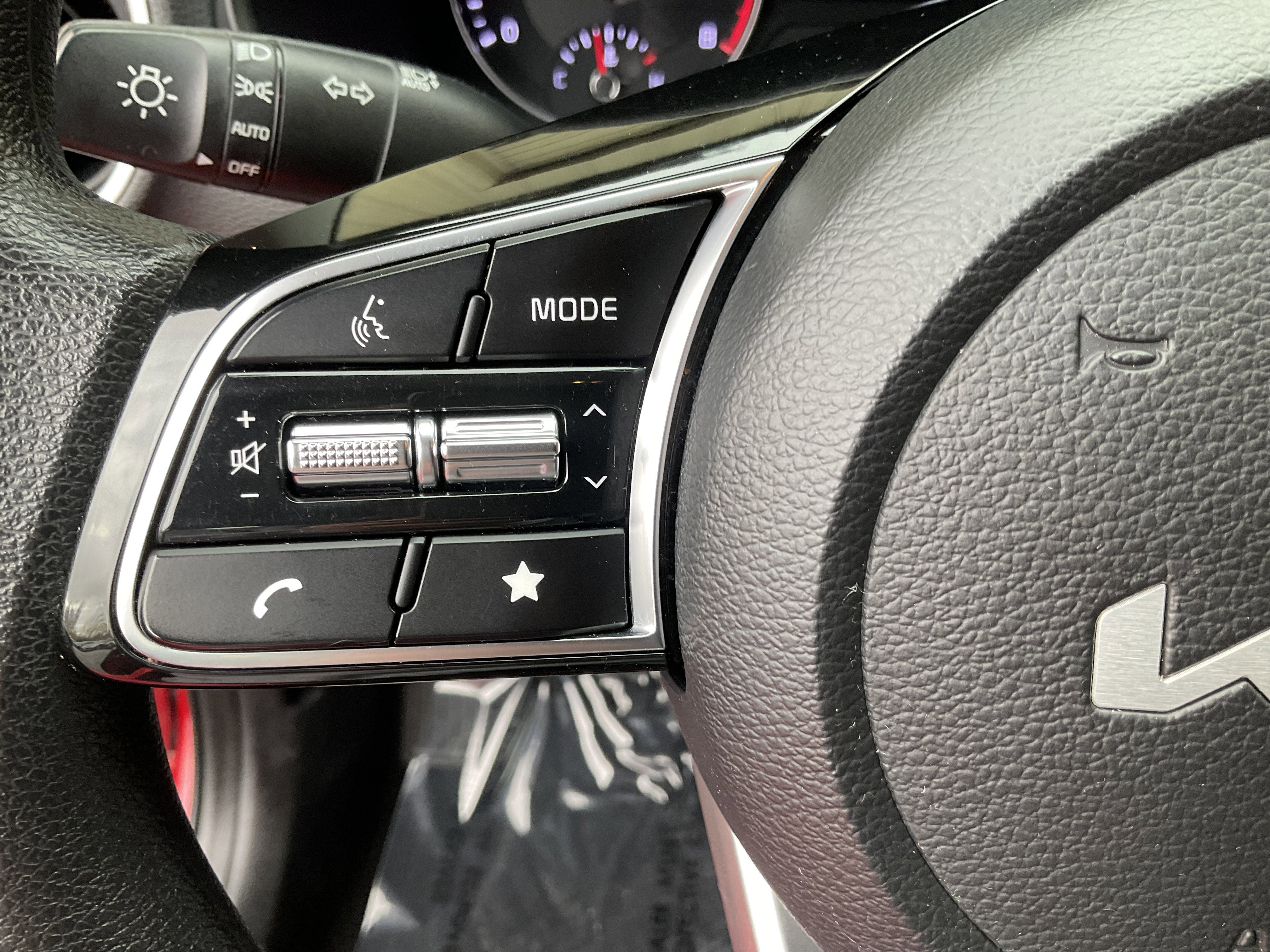 Used 2023 Kia Forte LXS FWD image 29