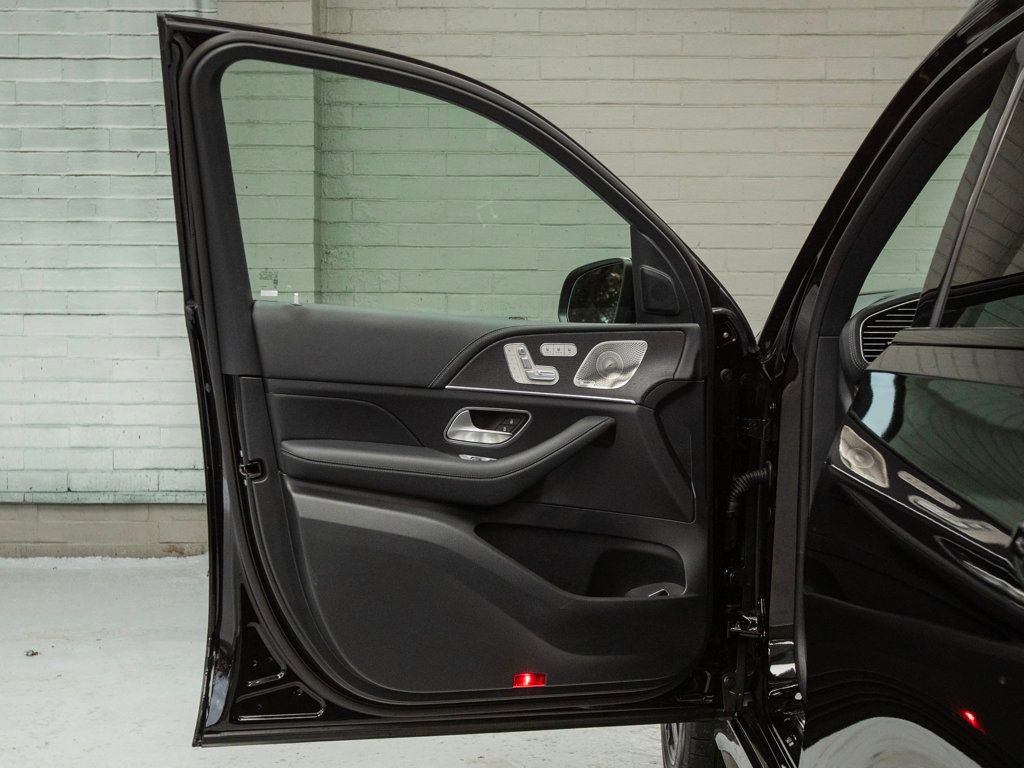 Used 2025 Mercedes-Benz GLE 53 AMG AMG GLE 53 4MATIC+ SUV image 37