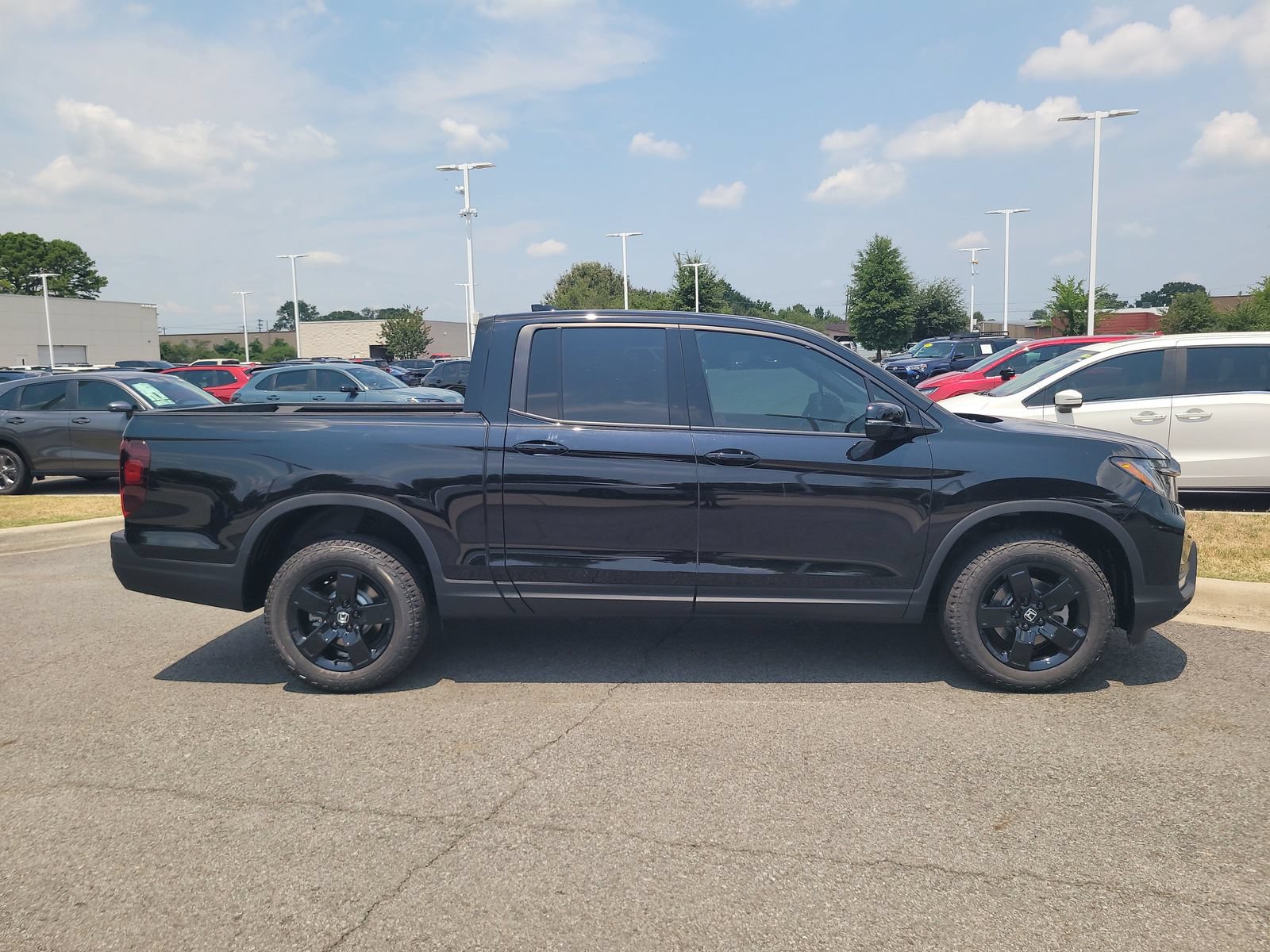 New 2026 Honda Ridgeline Black Edition image 2