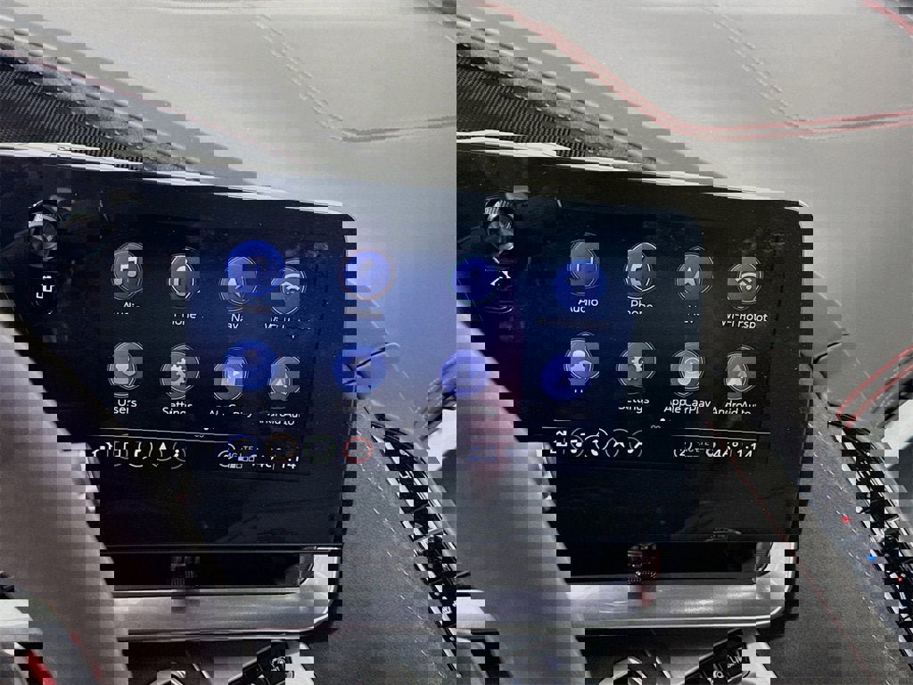 Used 2023 Chevrolet Corvette w/ Z51 Performance Package image 10