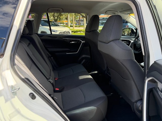 Used 2023 Toyota RAV4 XLE FWD image 18
