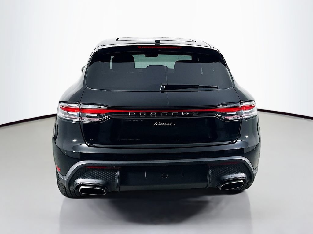 Certified 2026 Porsche Macan AWD/4WD image 10