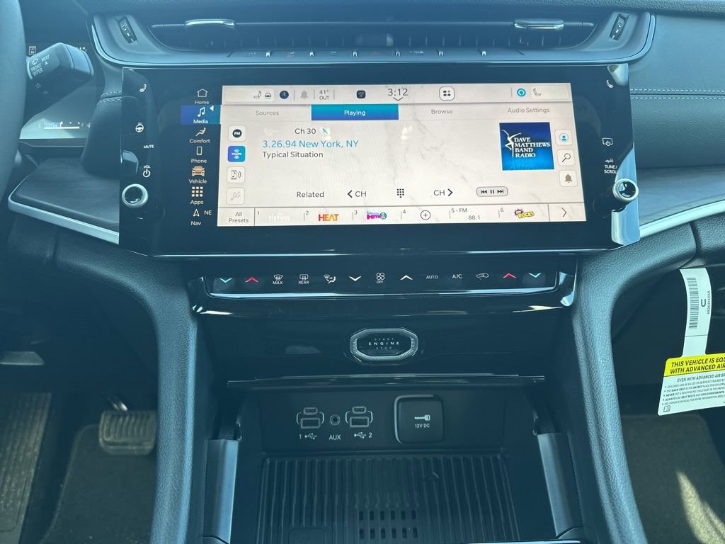 New 2026 Jeep Grand Cherokee Laredo image 17