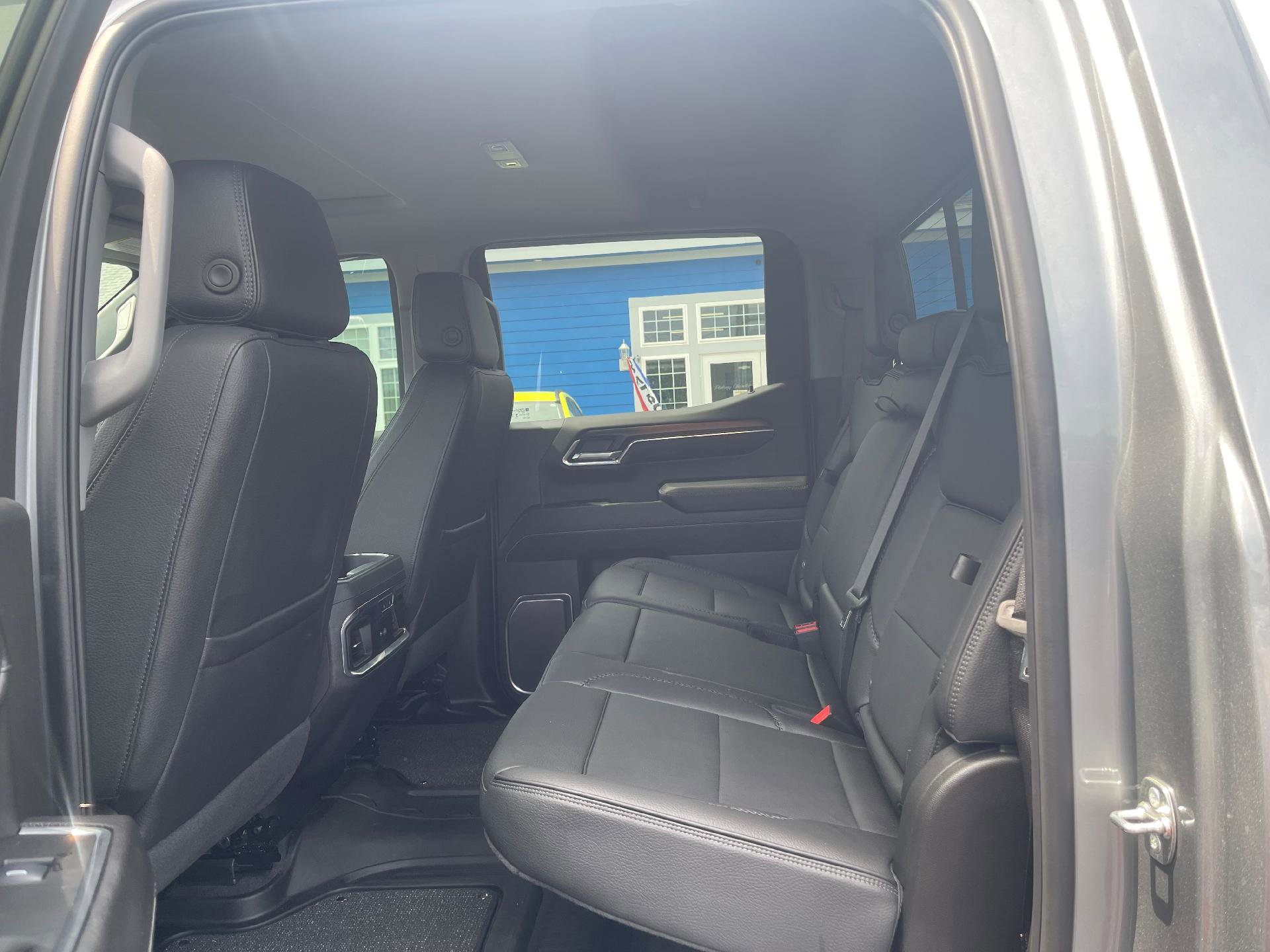 Used 2025 GMC Sierra 1500 Denali w/ Denali Reserve Package image 5