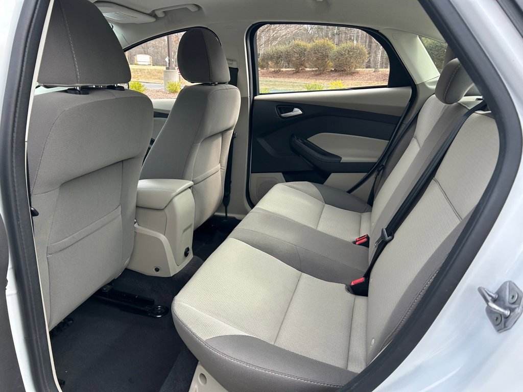 Used 2013 Ford Focus SE image 31