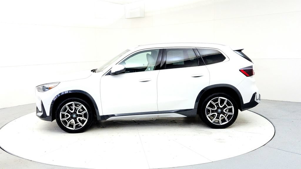 Used 2026 BMW X1 xDrive28i w/ Convenience Package AWD/4WD image 3
