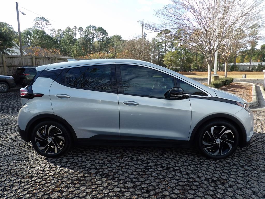 Used 2023 Chevrolet Bolt LT w/ Infotainment Package image 11