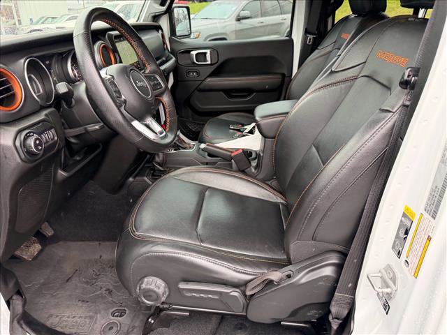 Used 2022 Jeep Gladiator Mojave w/ Cold Weather Group image 13