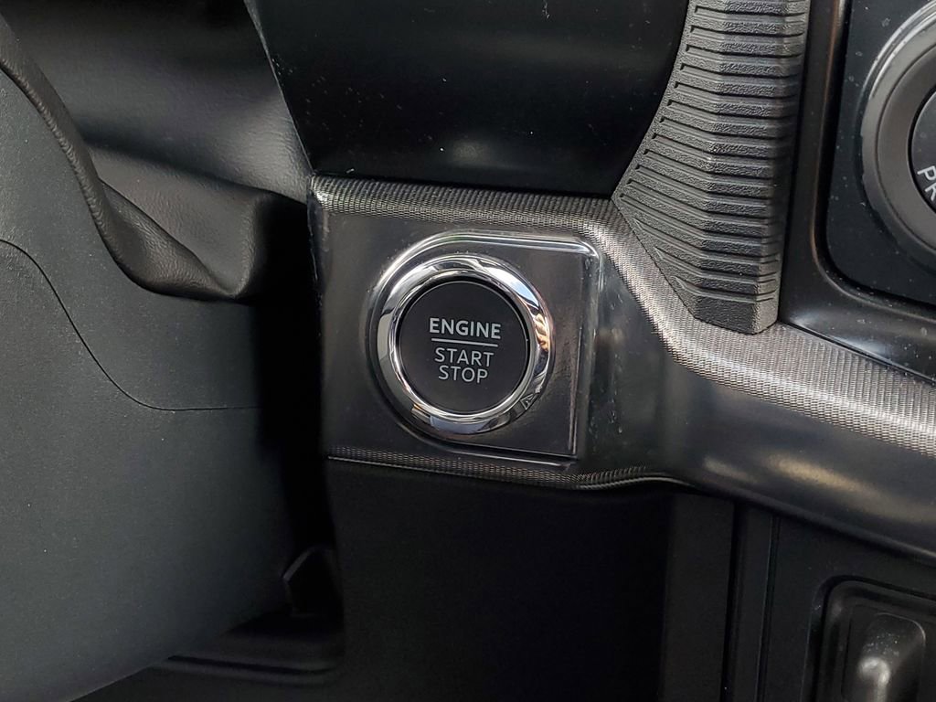 Used 2025 Ford F150 Raptor image 19