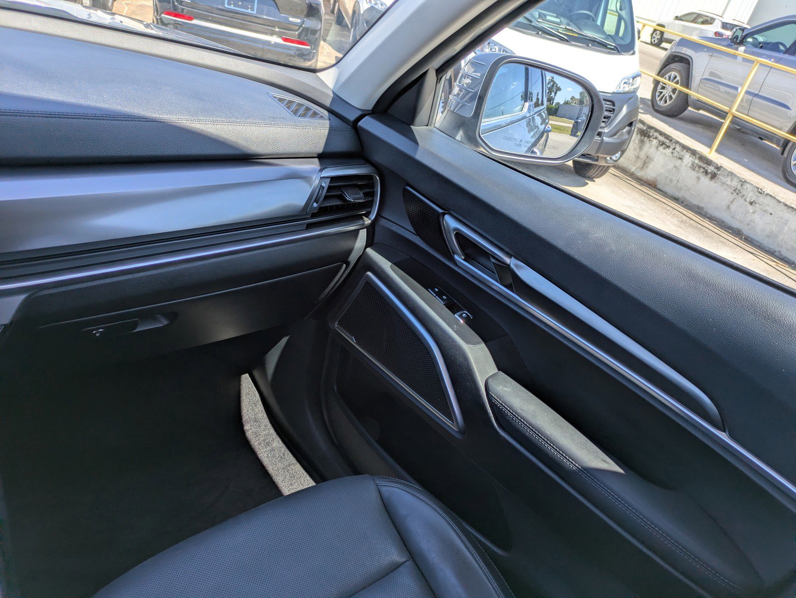 Certified 2023 Kia Telluride S image 14