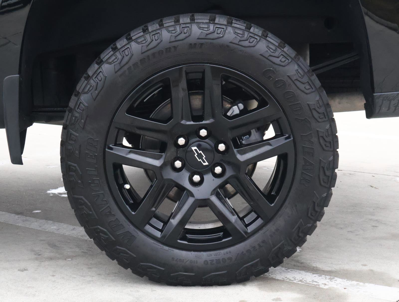 Used 2025 Chevrolet Silverado 1500 LT Trail Boss w/ Convenience Package II image 10