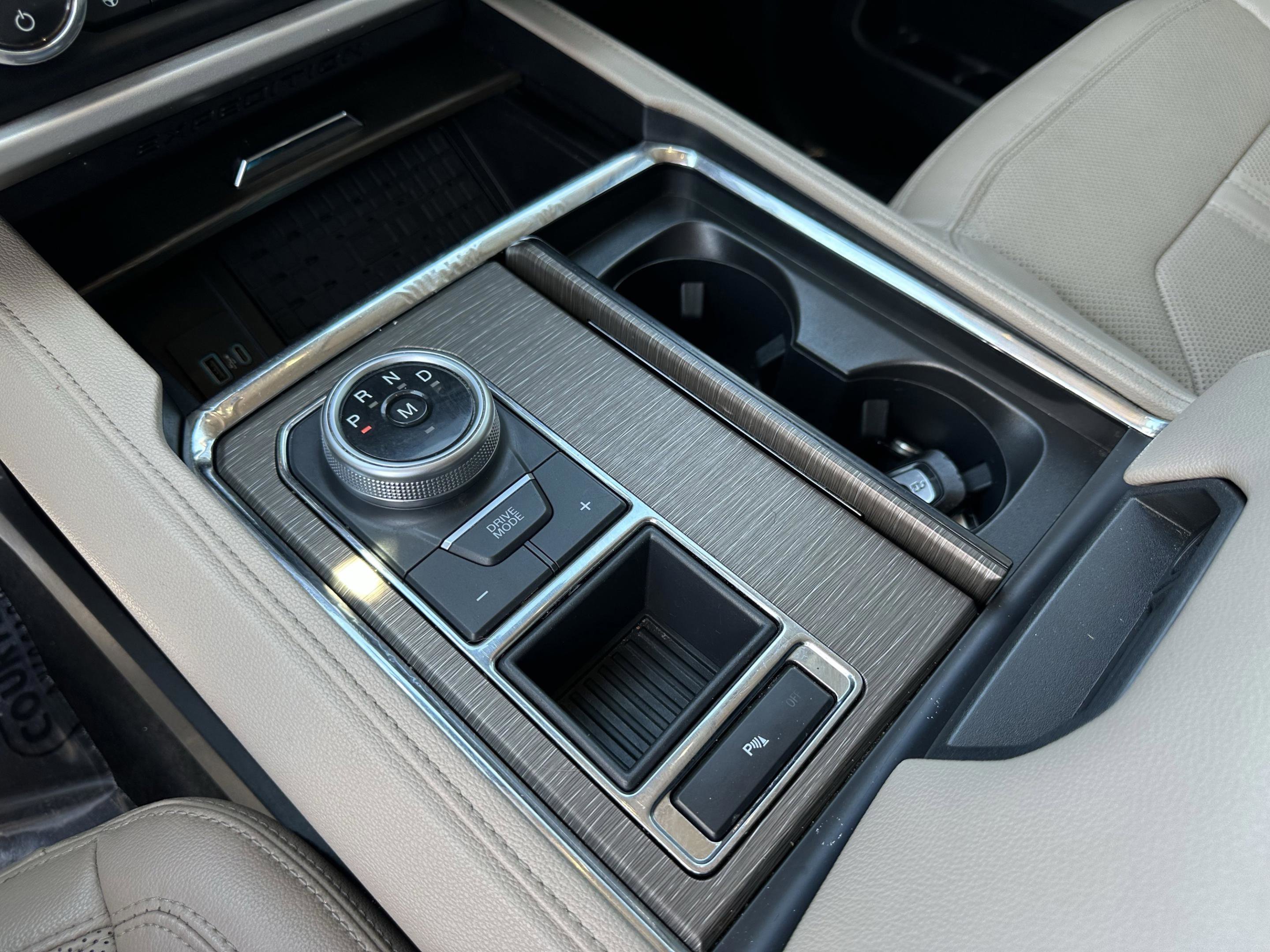 Used 2022 Ford Expedition Limited RWD image 27