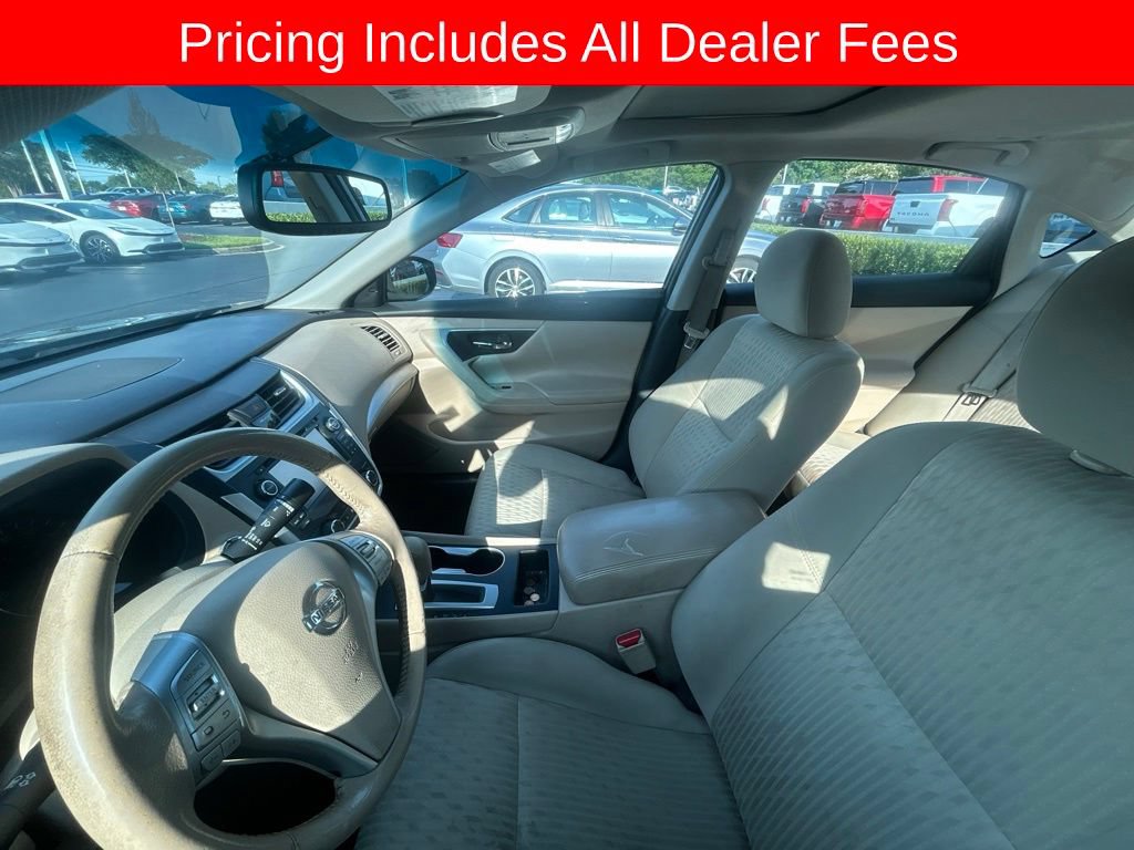 Used 2016 Nissan Altima 2.5 SV w/ Convenience Package FWD image 10