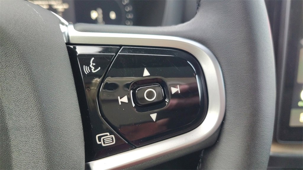 New 2026 Volvo XC60 B5 Plus w/ Climate Package image 15