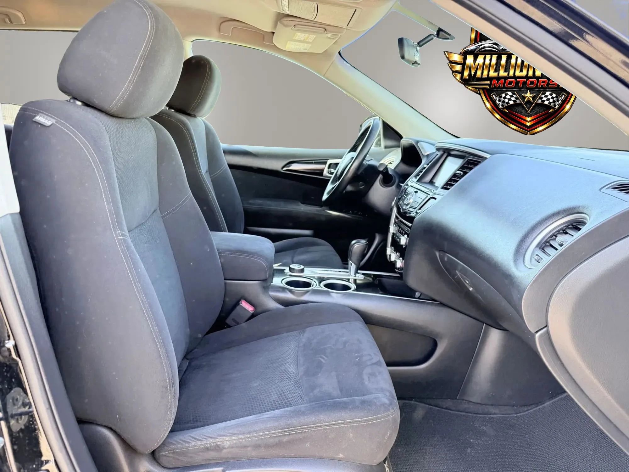 Used 2013 Nissan Pathfinder SV AWD/4WD image 18