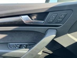 Used 2024 Audi SQ5 Premium w/ Convenience Package image 18