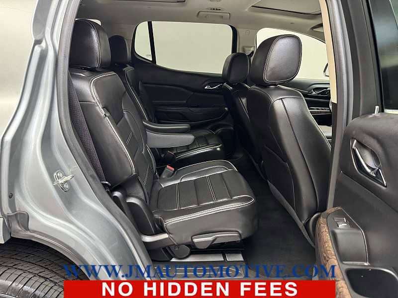 Used 2023 GMC Acadia Denali image 19