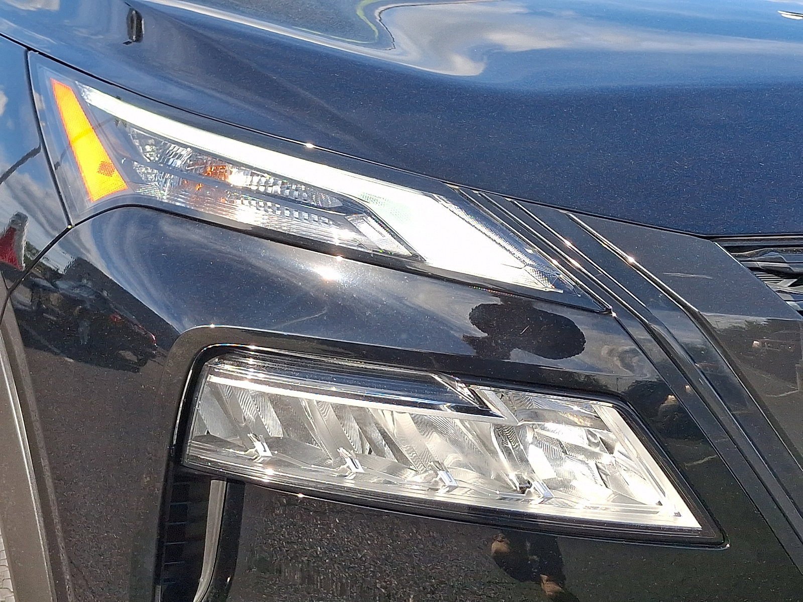 Certified 2023 Nissan Rogue SV w/ SV Premium B Package AWD/4WD image 9