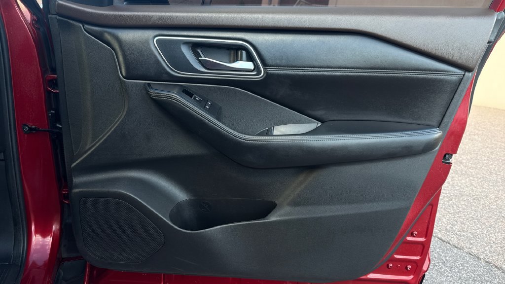 Used 2021 Nissan Rogue SL AWD/4WD image 26