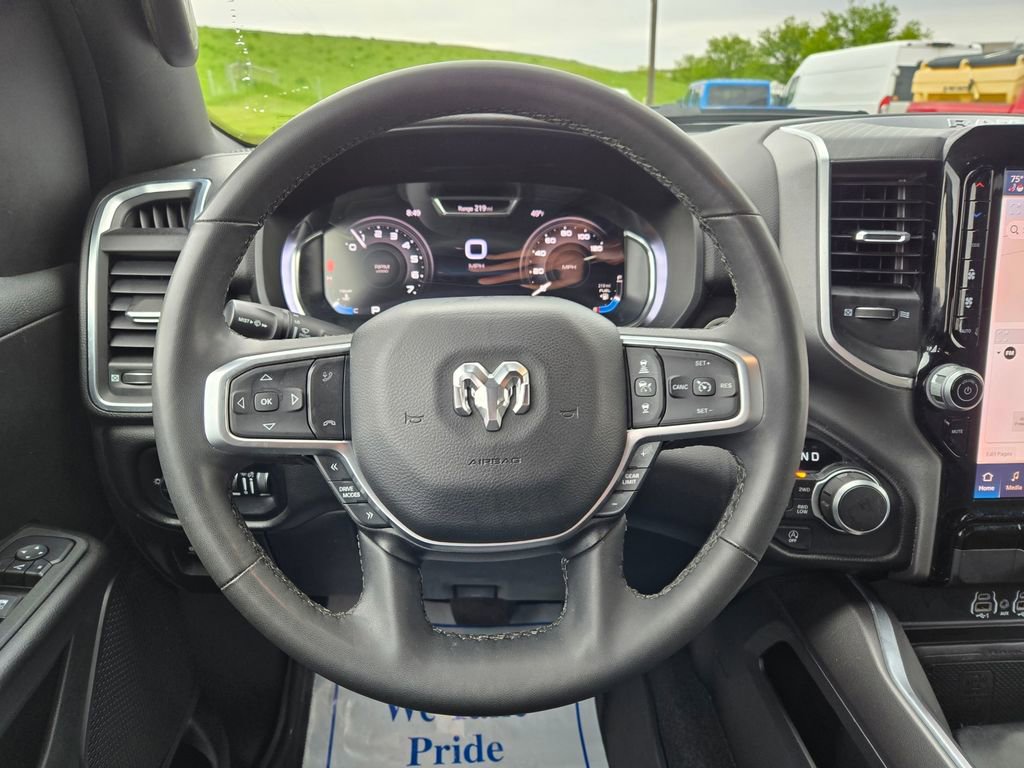 Used 2025 RAM 1500 Big Horn AWD/4WD image 21