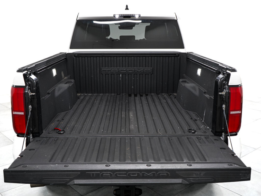 Used 2025 Toyota Tacoma TRD Off-Road AWD/4WD image 13