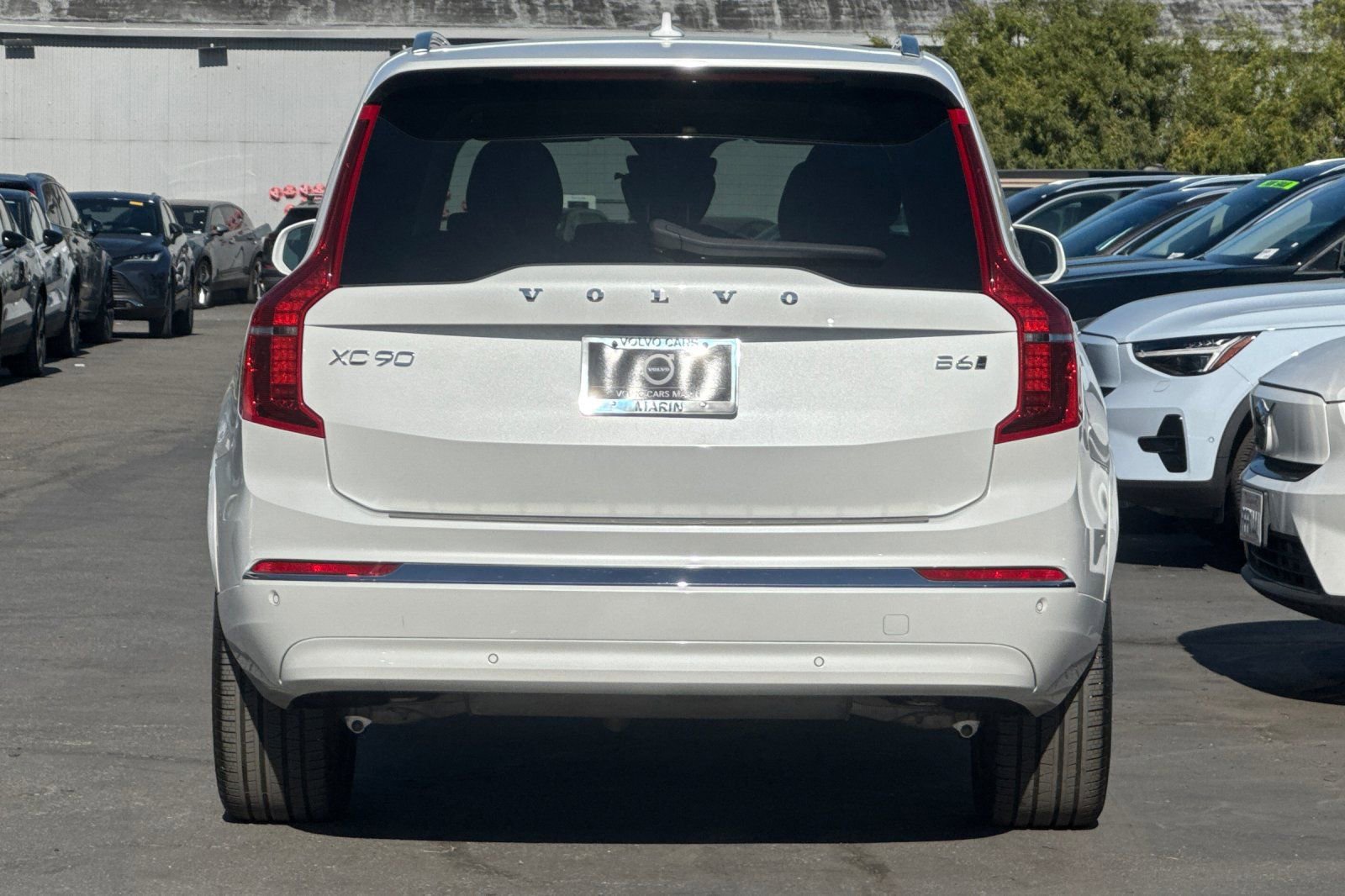 Certified 2024 Volvo XC90 B6 Plus image 8
