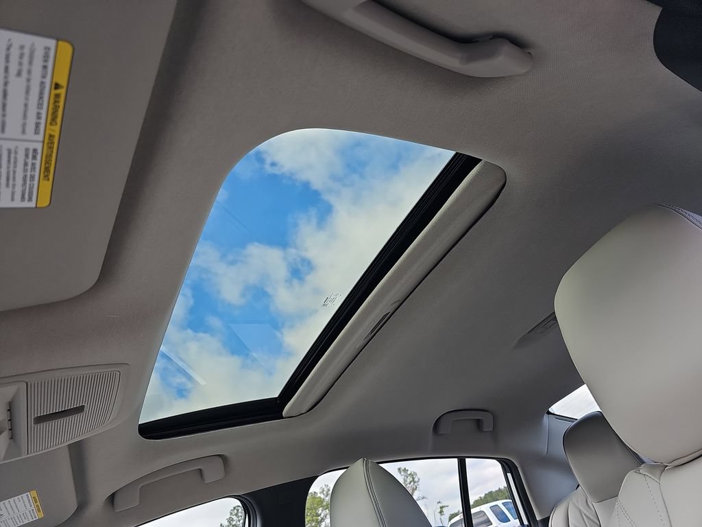 New 2026 Nissan Sentra SL w/ Floor Mat Package FWD image 34