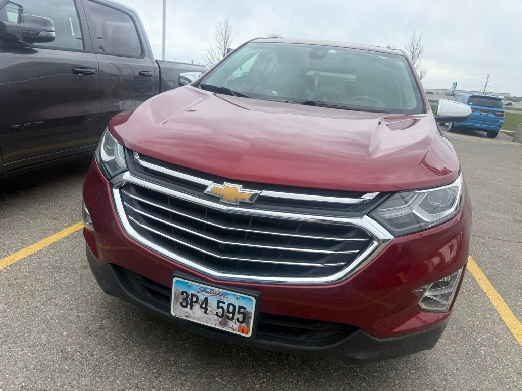 Used 2018 Chevrolet Equinox Premier AWD/4WD image 3