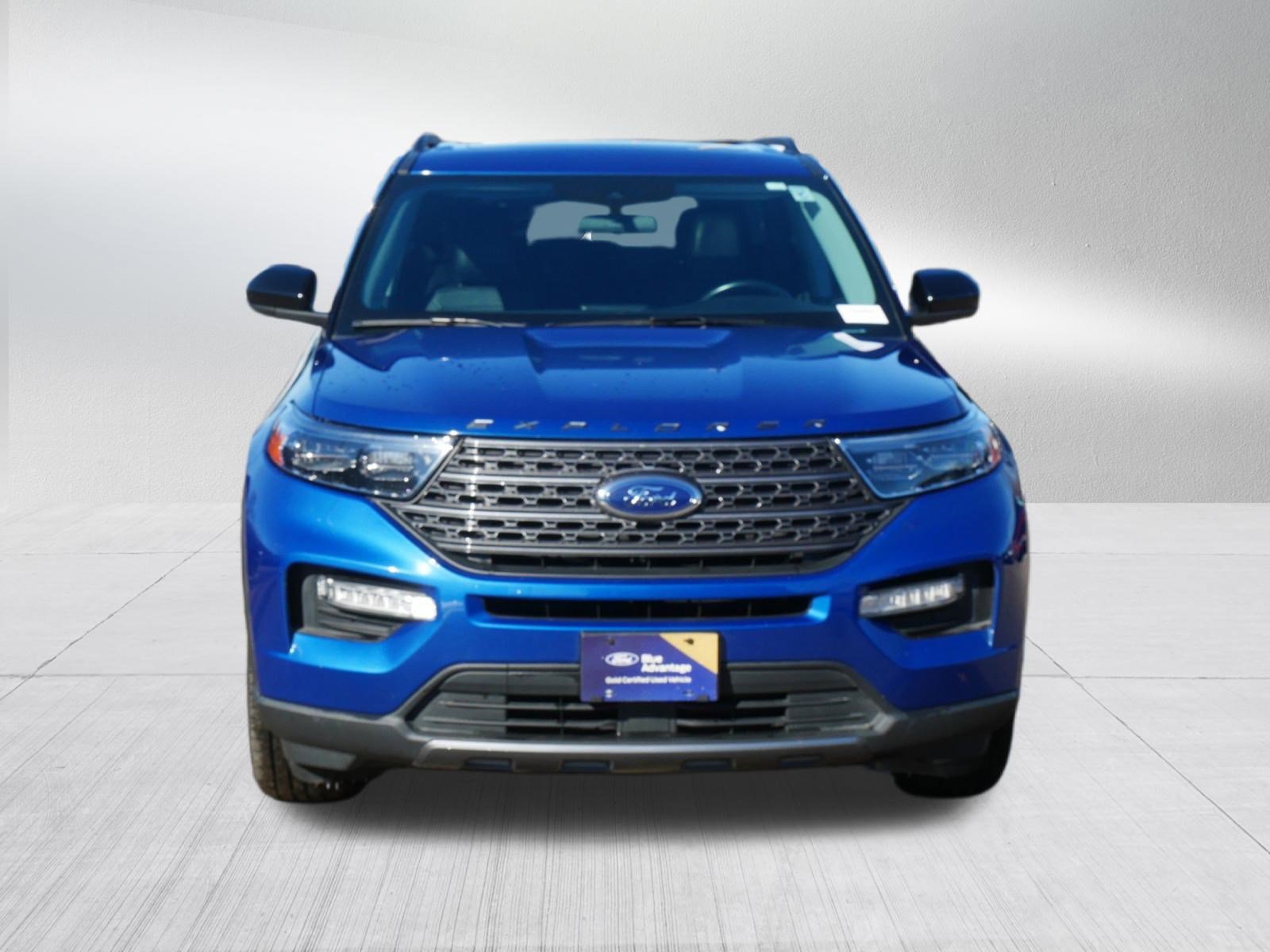 Certified 2022 Ford Explorer XLT w/ Equipment Group 202A image 2