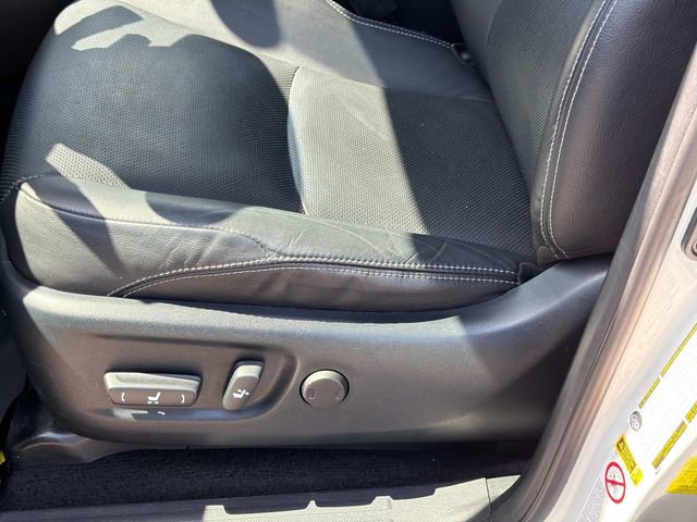 Used 2018 Toyota 4Runner Limited AWD/4WD image 21