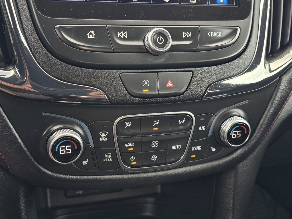 Used 2024 Chevrolet Equinox RS w/ RS Leather Package image 19