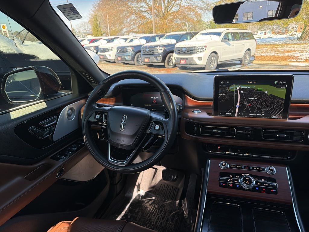 Used 2022 Lincoln Aviator Reserve w/ Equipment Group 201A image 13