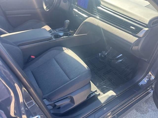 Used 2025 Toyota Camry LE image 13