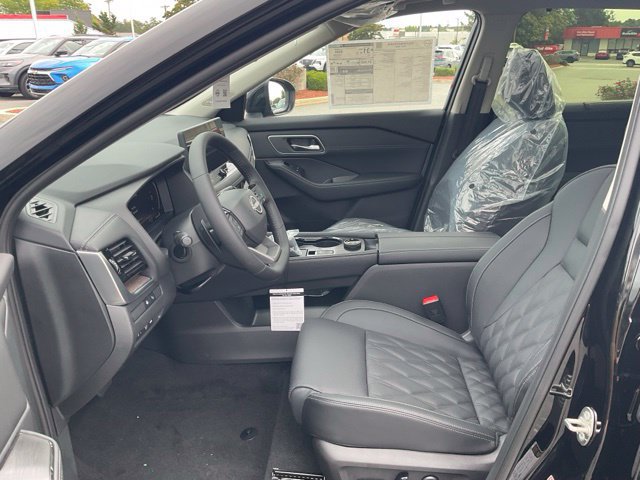 New 2026 Nissan Rogue Platinum w/ Platinum Premium Package AWD/4WD image 13