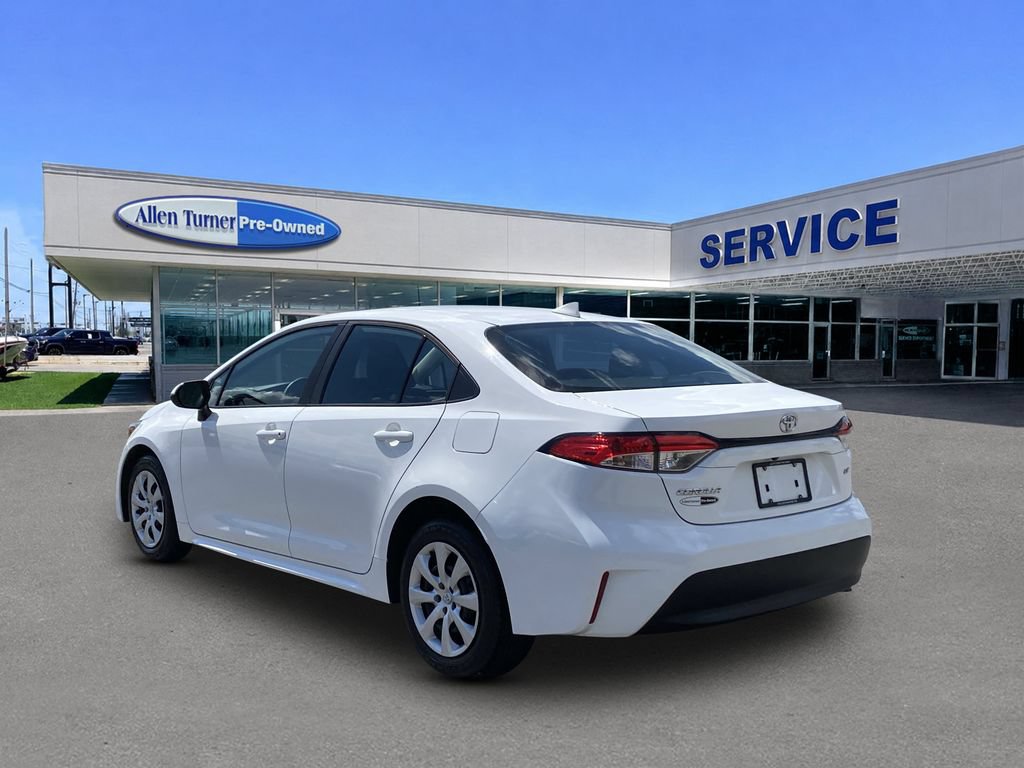 Used 2024 Toyota Corolla LE FWD image 6