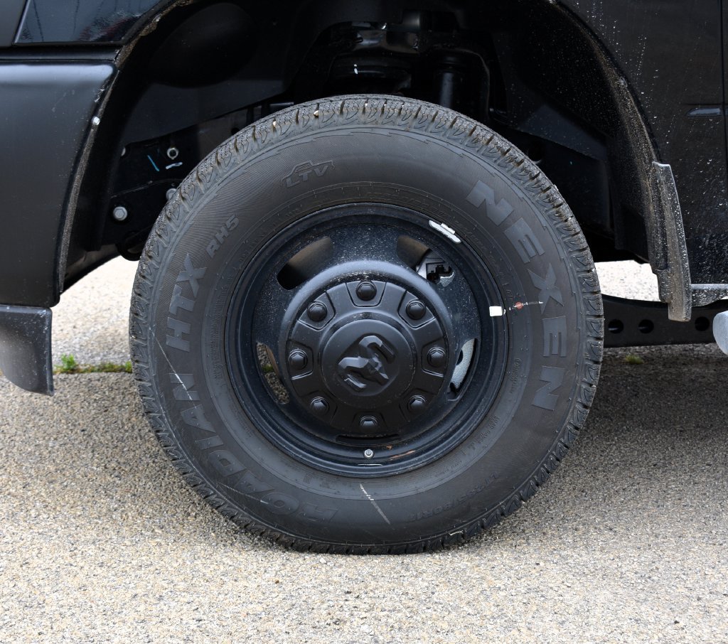 New 2026 RAM 3500 Tradesman AWD/4WD image 6