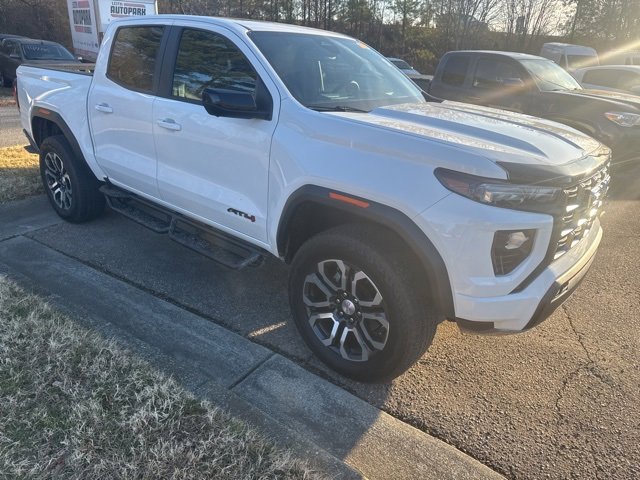Used 2024 GMC Canyon AT4 w/ AT4 Premium Package image 15