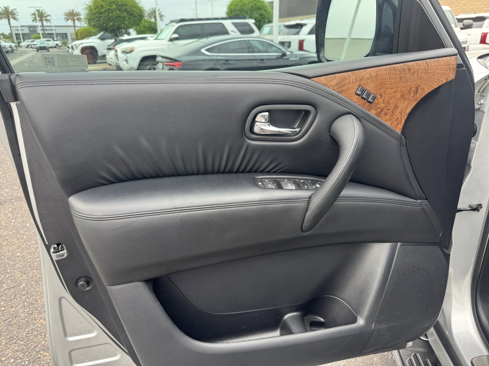 Used 2022 Nissan Armada SL image 13